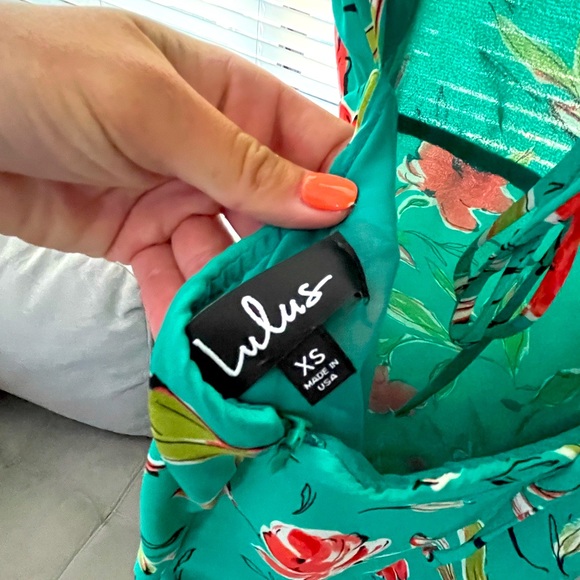 Lulu’s NWOT Green Floral Backless Dress - Picture 4 of 4
